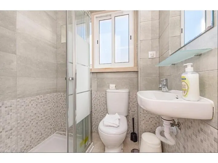 Houze_4 Room Flat In Lisbon Centre Near Zoo